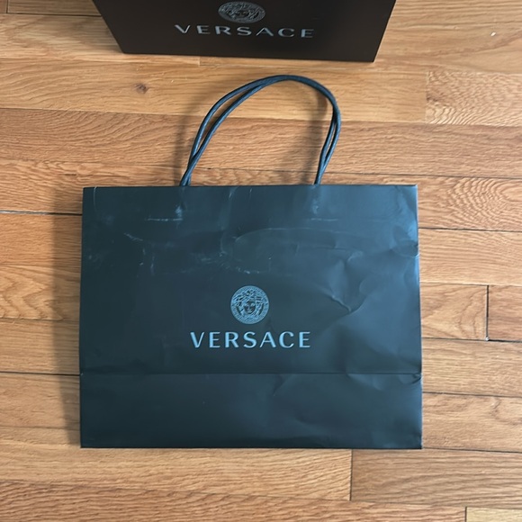 Versace-NWT Black Multicolor Heart print Medusa clutch/crossbody - Picture 7 of 9